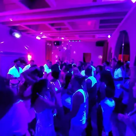 5 Cap Libertin Village Naturiste Aparthotel 3*