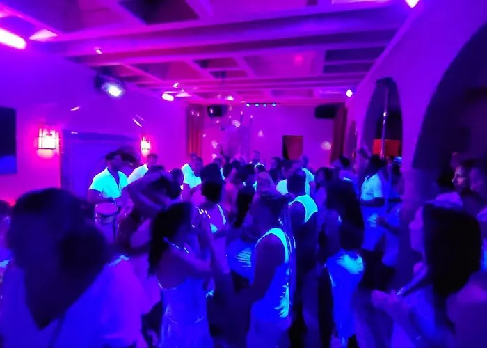 5 Cap Libertin Village Naturiste Apartahotel 3*