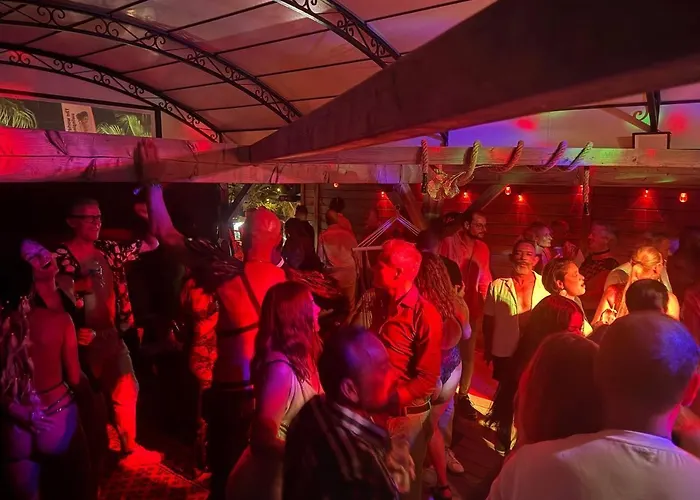 5 Cap Libertin Village Naturiste Apartahotel 3*