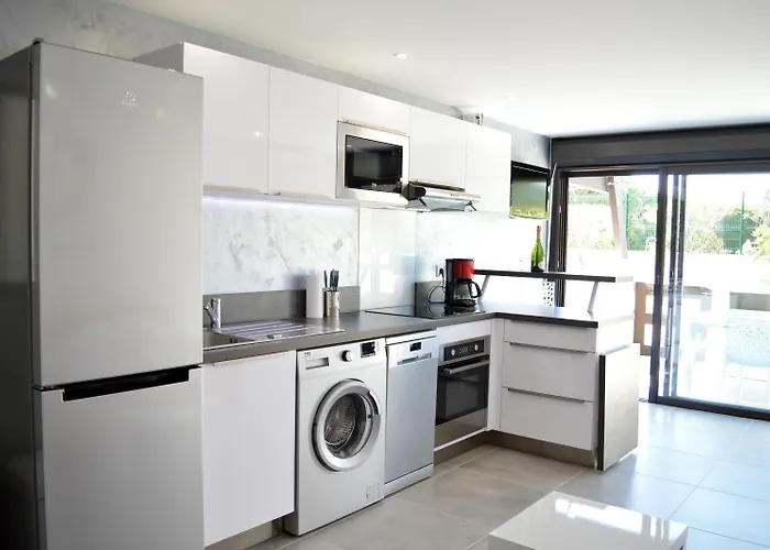 5 Cap Libertin Village Naturiste 3* Agde